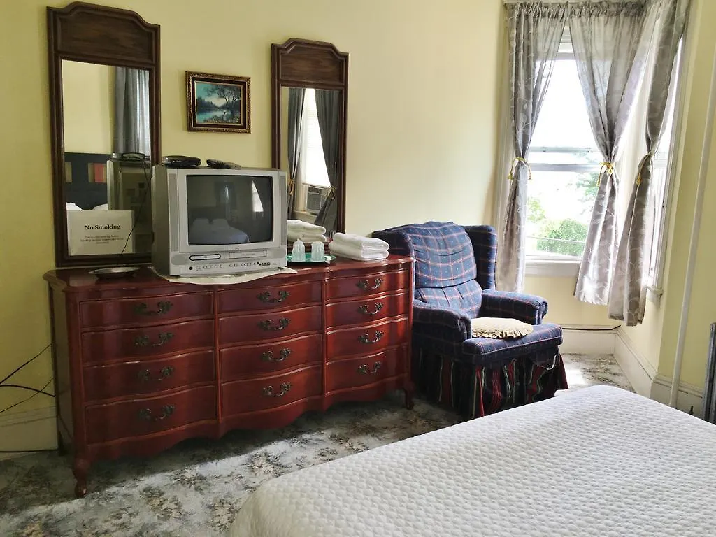 ** Bed & Breakfast Harbor House Bed And Breakfast New York United States