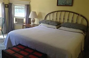 Harbor House Bed And Breakfast New York