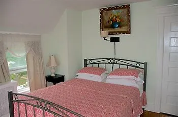 Harbor House Bed And Breakfast New York